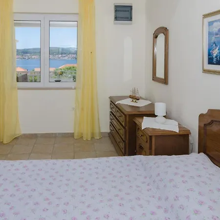 Ferienhaus Fuer 8 Personen Und 1 Kind In Kuciste, Dalmatien Sueddalmatien 펜션 쿠치슈테